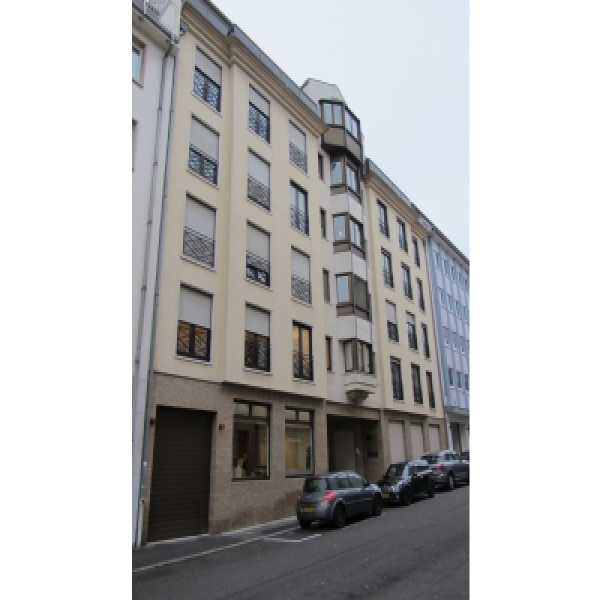 Offres de location Emplacement intérieur Luxembourg 1637